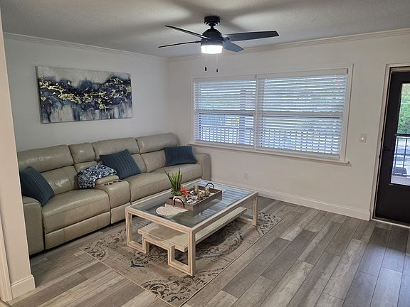 3rd image of 1723 Gulf Rd APT 202