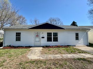 8 Louise Ln, Cahokia, IL