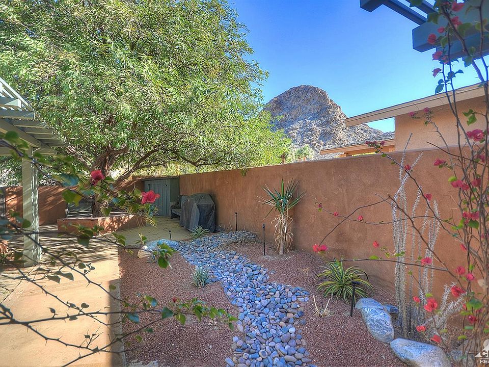 1st image of 54845 Avenida Herrera