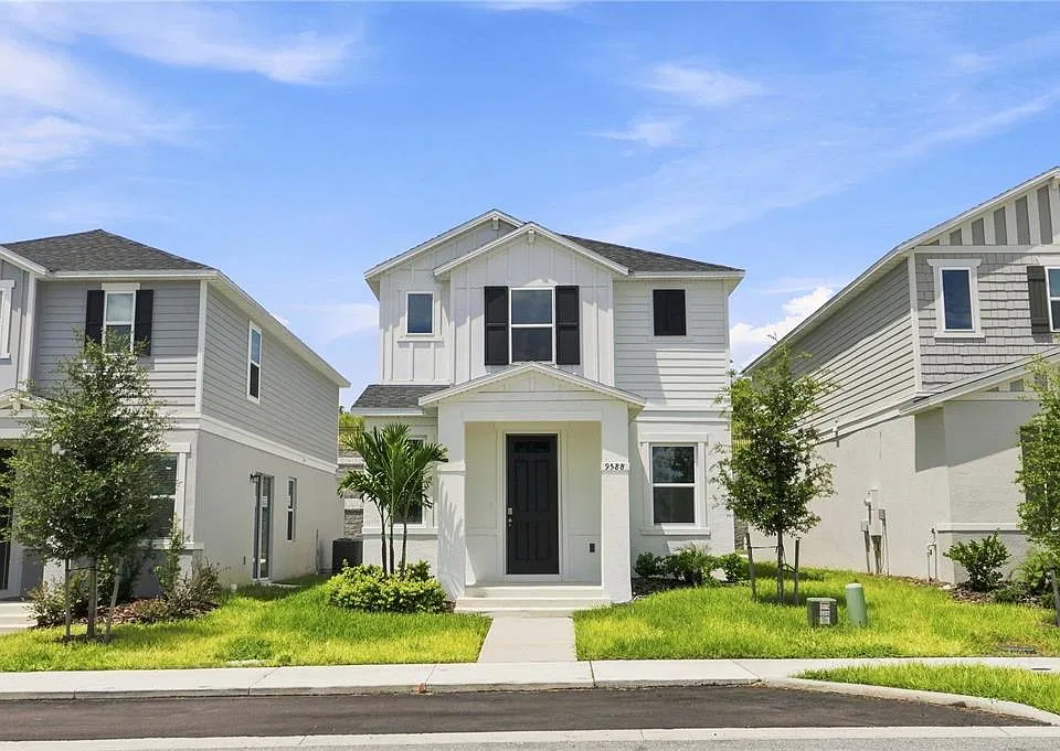 9588 Westside Hills Dr