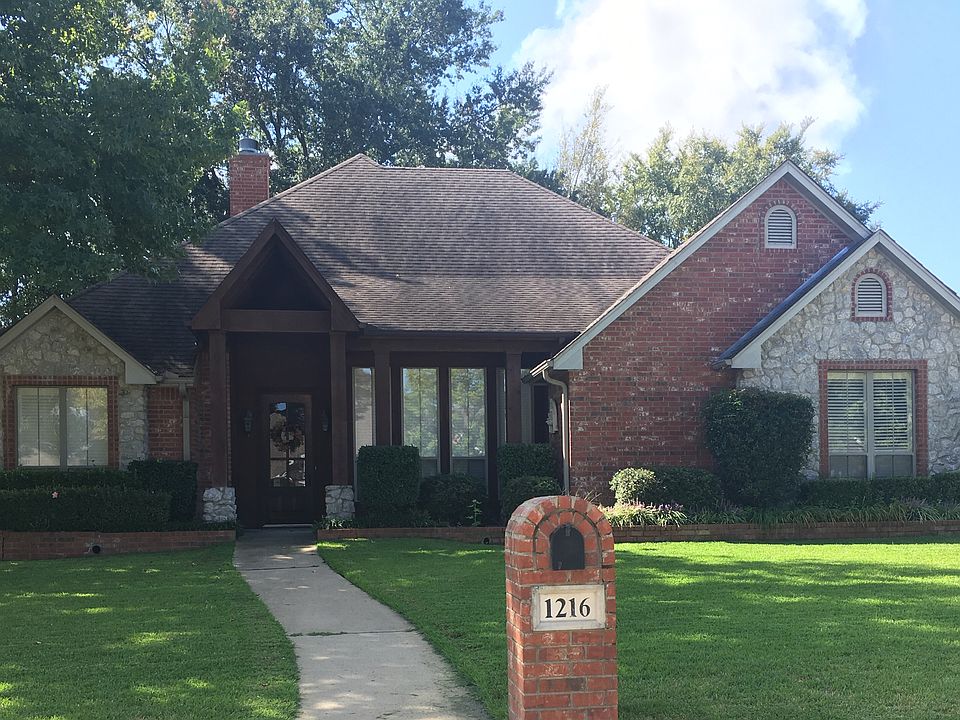 1st image of 1216 River Bend Dr