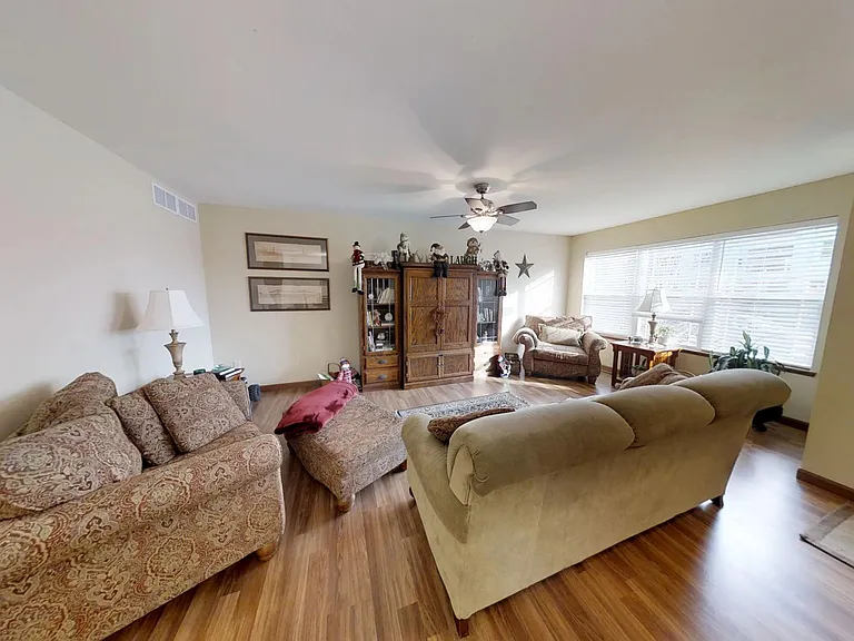 2870-2950 Blue Aster Blvd — Photo 11