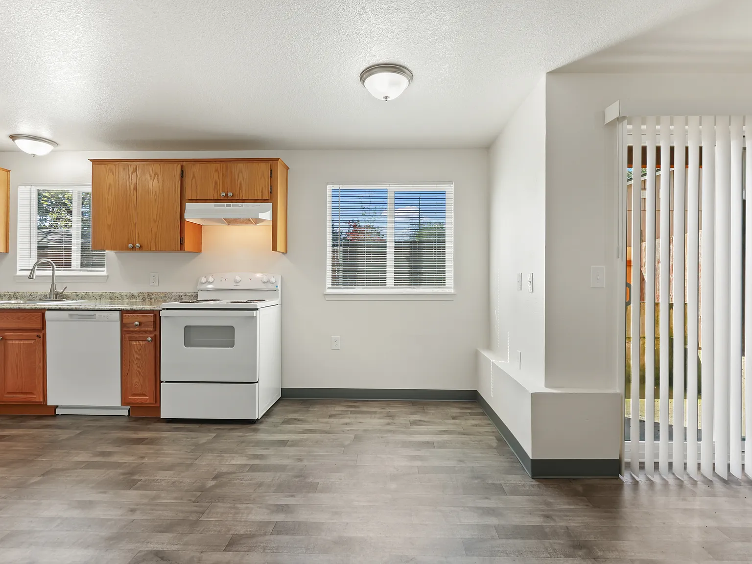 1 bed, 600 sqft, $1,050 — Photo 3