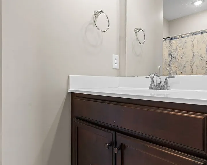 204 Alexa Pl — Photo 26