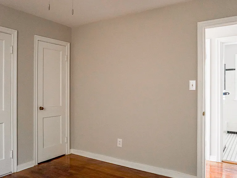 1710 Glenview Rd — Photo 11