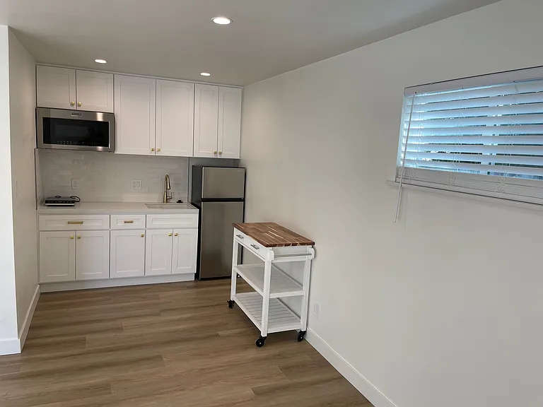 1320 E Monroe Ave #B — Photo 10