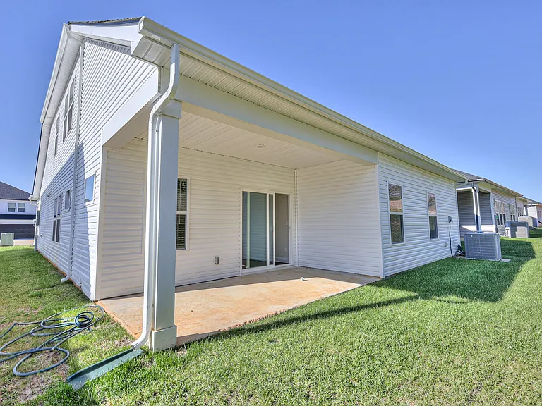 1291 Bluffton Cir — Photo 36