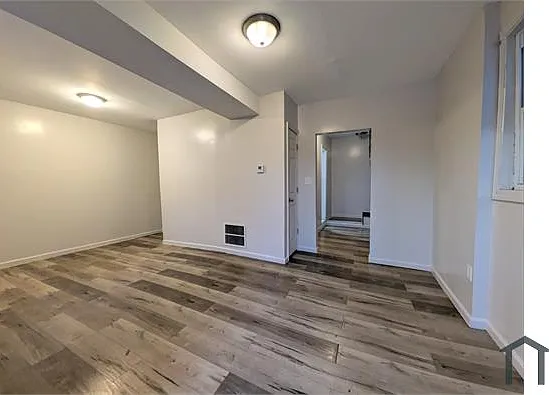 28 Vineyard Ave — Photo 6