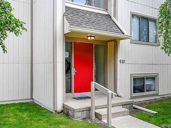 3rd image of 1653 Riverside Dr APT 1