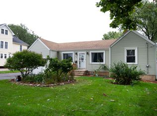 32 S Van Nortwick Ave, Batavia, IL 60510