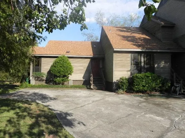 49 Chamale Cv, Slidell, LA 70460