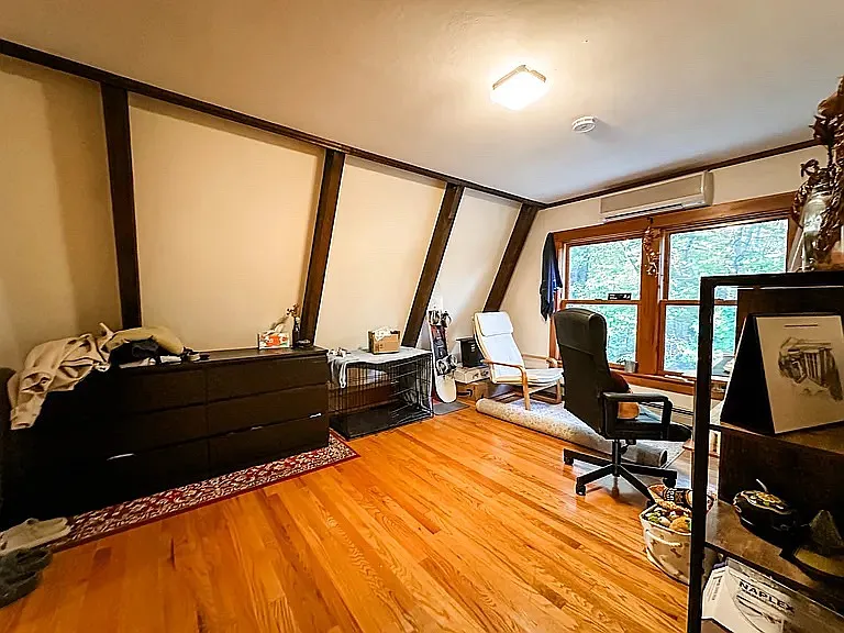 310 Salem St — Photo 28