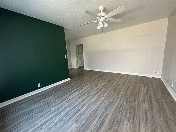 5th image of 3222 Collier Ave APT B