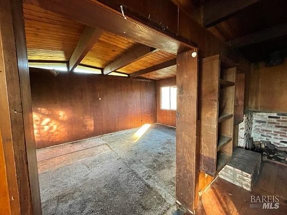 4th image of 1021 Dusty Road