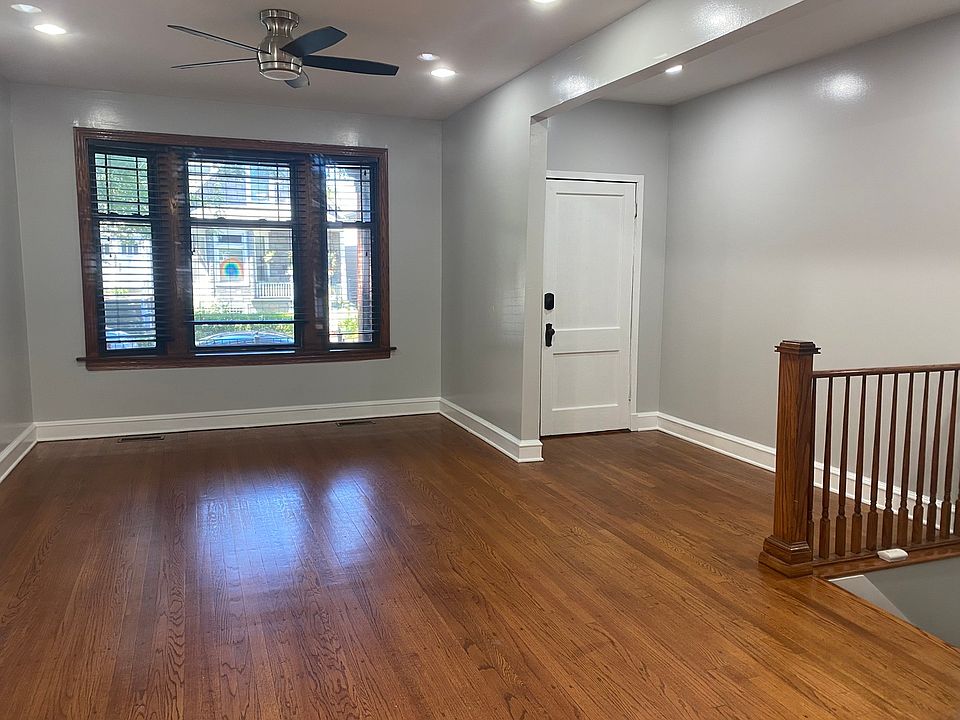1st image of 2849 N Rockwell St #1