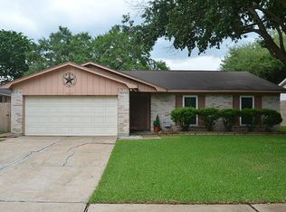 2327 Aprilmont Dr, Sugar Land, TX 77498