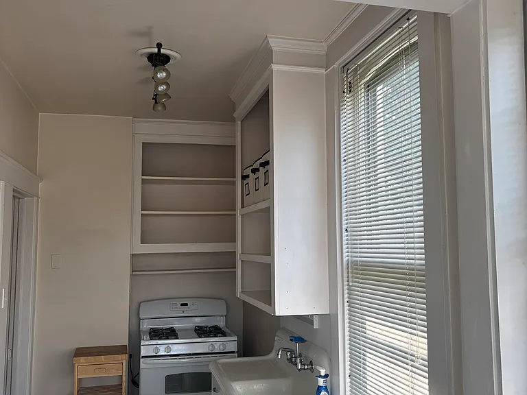 535 W Orange St #2 — Photo 6