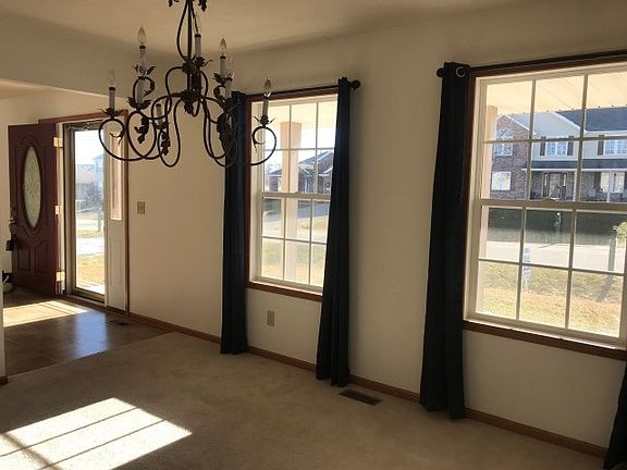 5th image of 13335 Foxglove Ln
