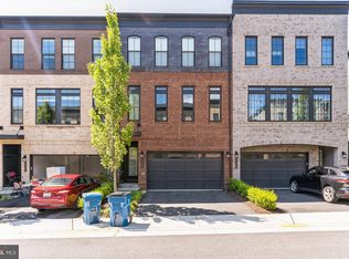 42301 Ashmead Ter, Ashburn, VA 20148