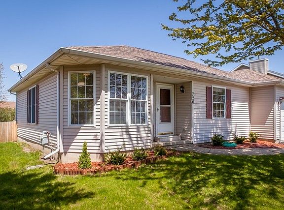 2nd image of 720 Cottonwood Cir
