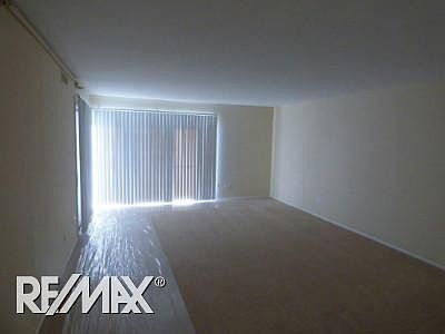5th image of 1065 N Sterling Ave