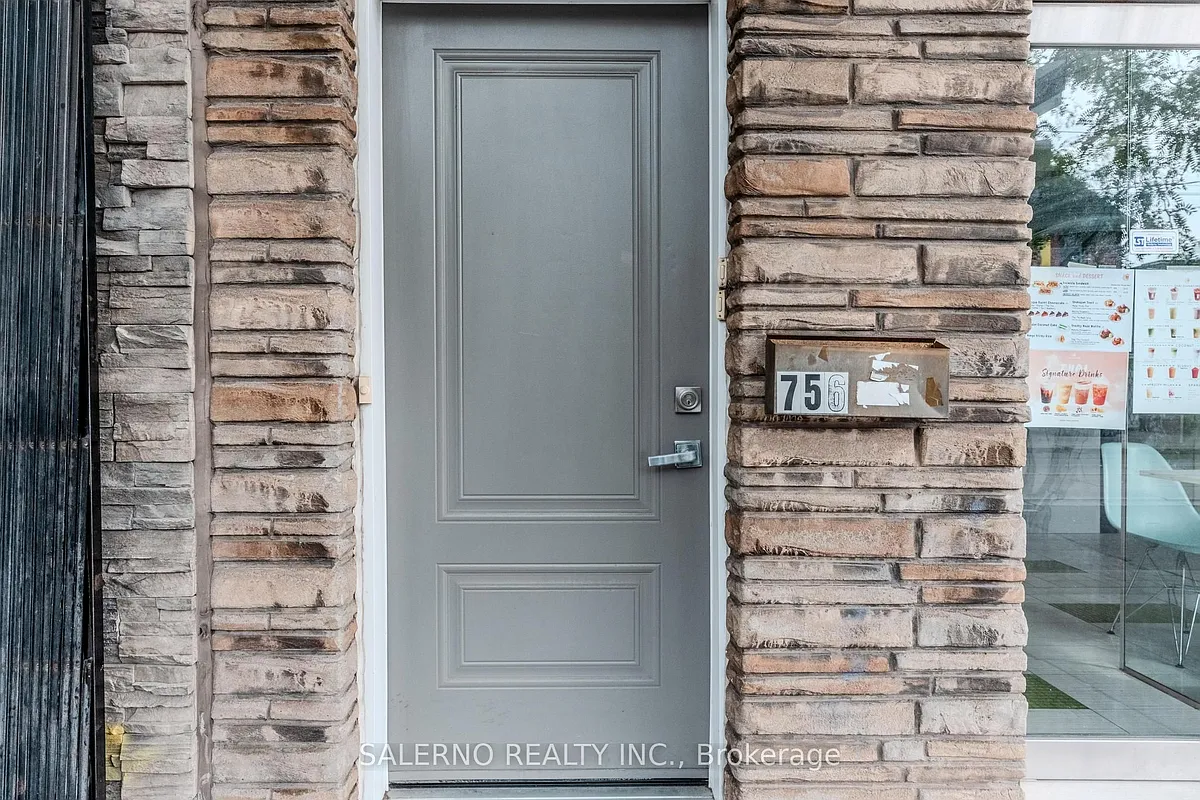 Building Photo - 756 Dundas St W #MAIN
