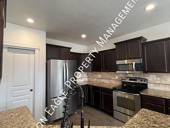 3rd image of 6105 S Cheshire Ave