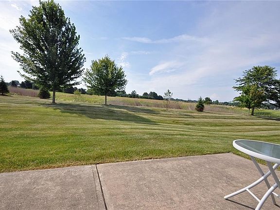 3rd image of 38355 Kingsbury Dr