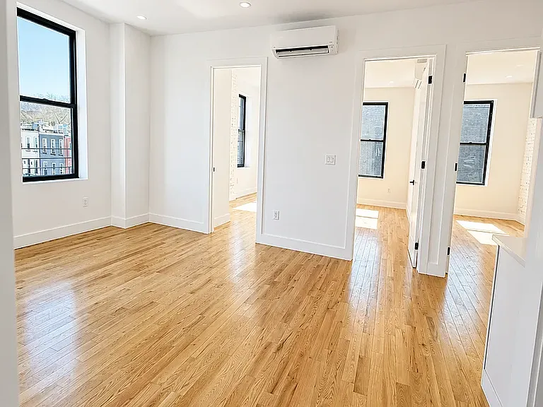 704 Decatur St #2F — Photo 3