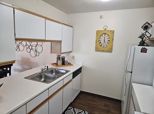 207 Raleigh Ct, Columbia City, IN 46725