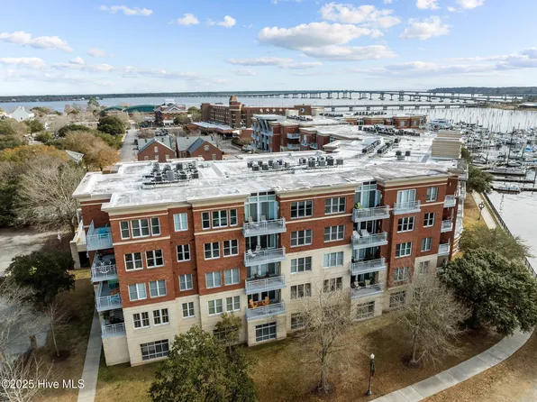 413 Sky Sail Boulevard, New Bern, NC 28560