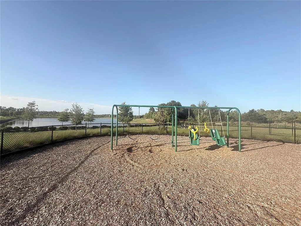 3 bed, 2.5 bath, 1463 sqft, $2,250 — Photo 4