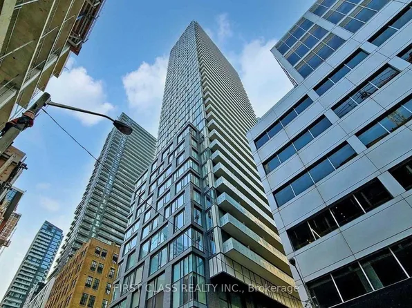 101 Peter St, Toronto, ON