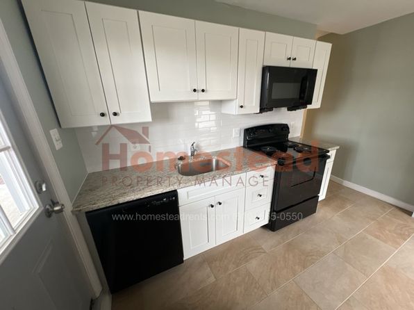 1003 Chester Pike APT B