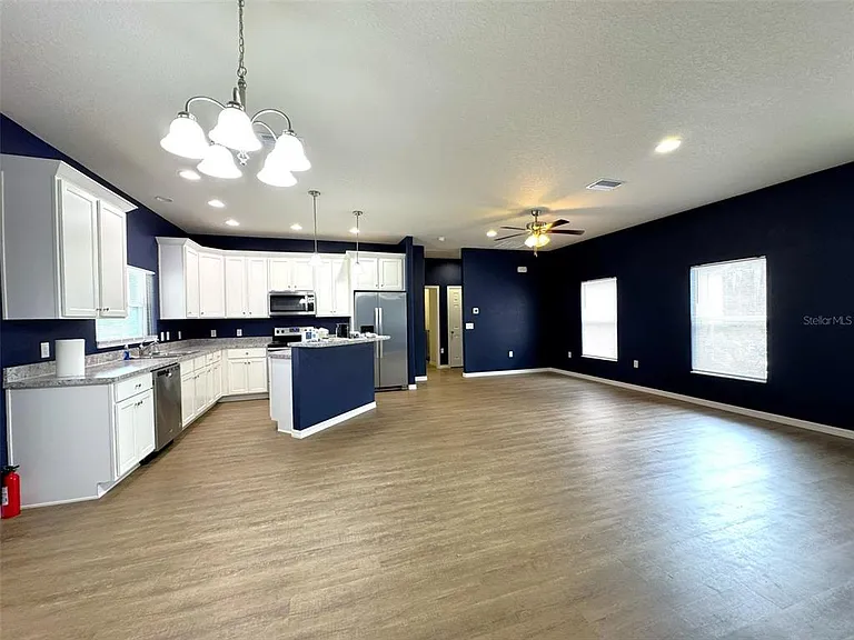 167 N Independence Hwy — Photo 6