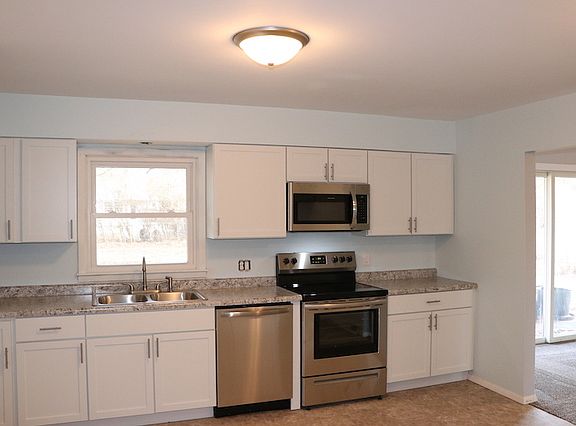 5th image of 2704 Clifton Dr