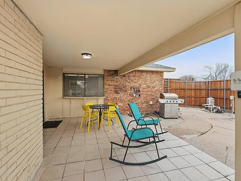 3454 Livingston Ln — Photo 36