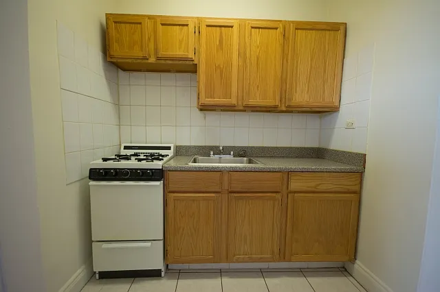 5154 N Clark St #337 — Photo 3