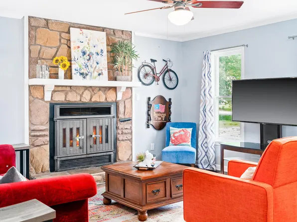 7304 Jacqueline Ln, Raleigh, NC 27616