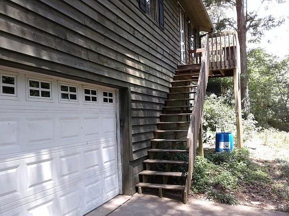 4th image of 1019 Lakewood Dr