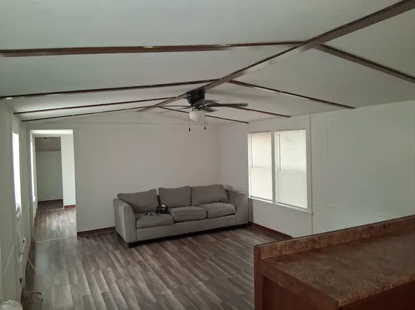 513 Winship Rd, Pleasanton, TX 78064