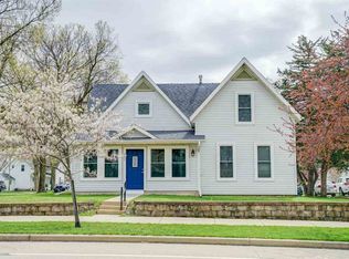 213 E Main St, Cambridge, WI 53523