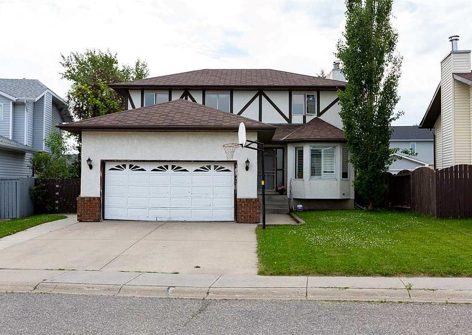 1st image of 89 N Athabasca Cres