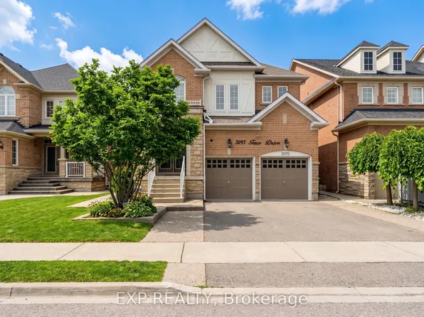 3095 Tacc Dr, Mississauga, ON L5M 0A9