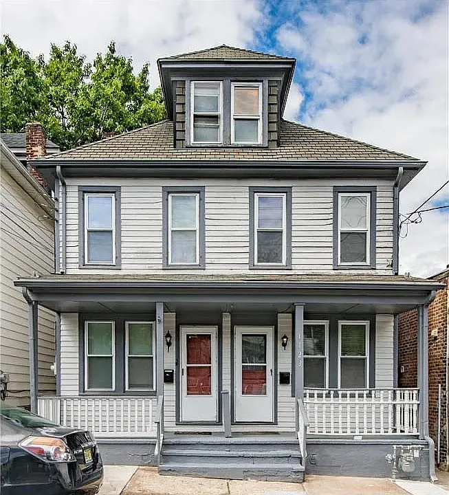 1125 Spruce St