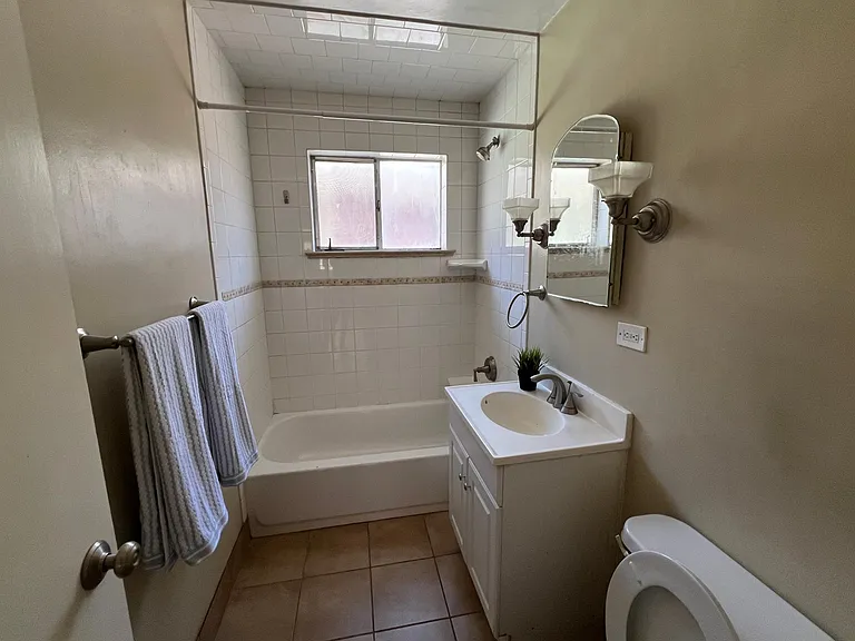 lower level bath