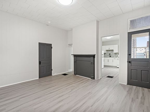 5th image of 4546 Penn Ave #1