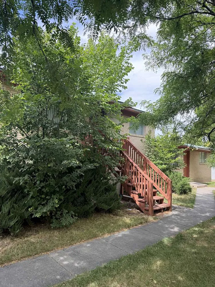 2 bed, 750 sqft, $1,000 — Photo 1