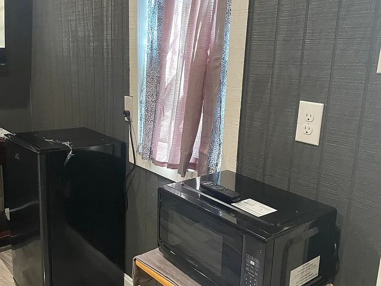 606 Porter St #1 — Photo 5
