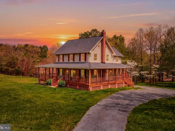 344 Tub Run Hollow Rd, Hedgesville, WV 25427